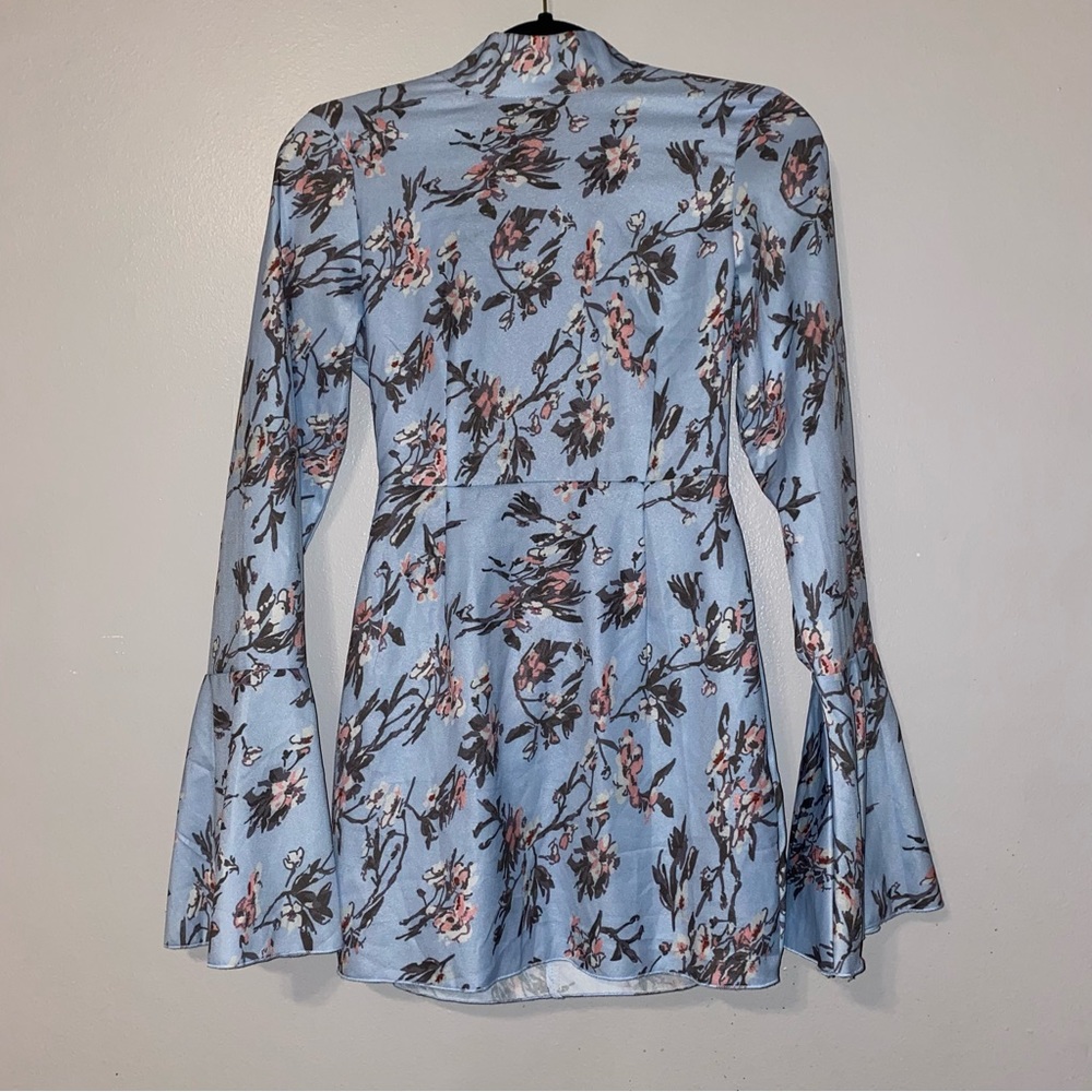 Size Small Blue Collared Flower Print Long Sleeve Mini Dress